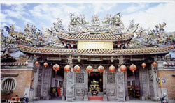 Lecheng Temple, Taichung - Teaching English in Taiwan