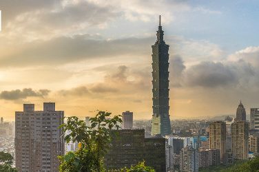 cropped-Teach-in-Taiwan-with-Reach-To-Teach.jpg